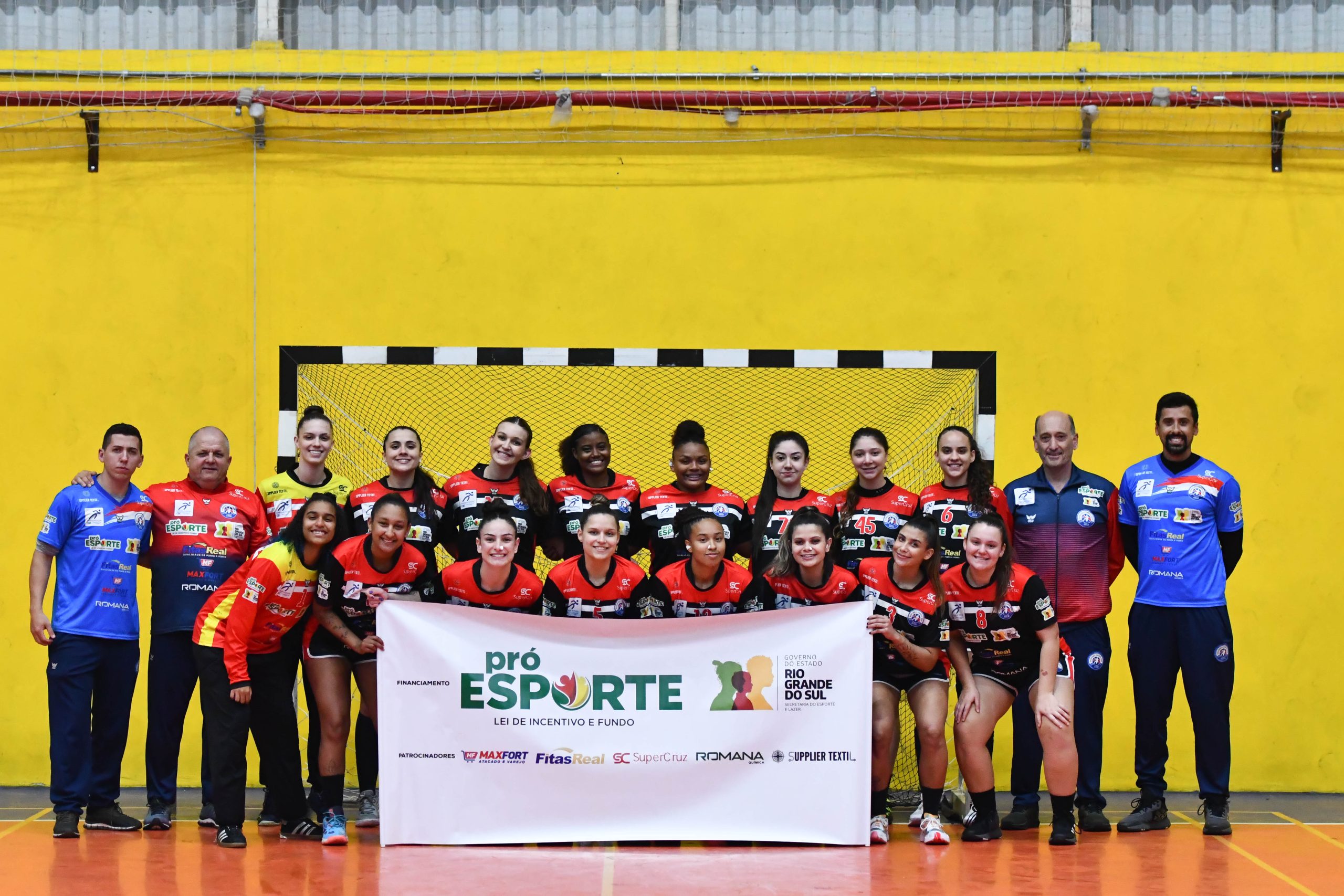 AECB em busca de classificação à final do Estadual de Handebol