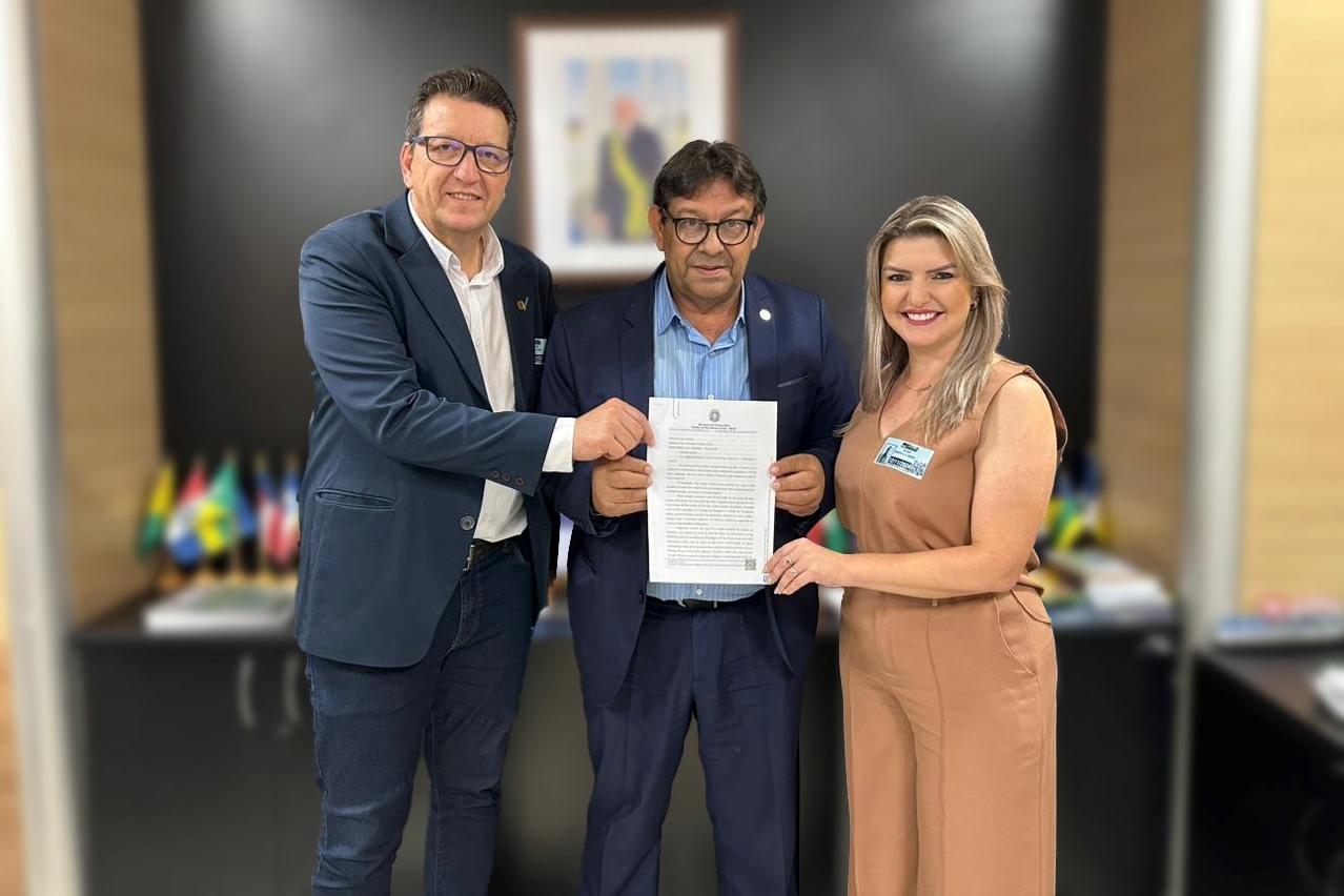 Luciano Orsi e Gênifer Engers buscam recursos para Campo Bom em Brasília