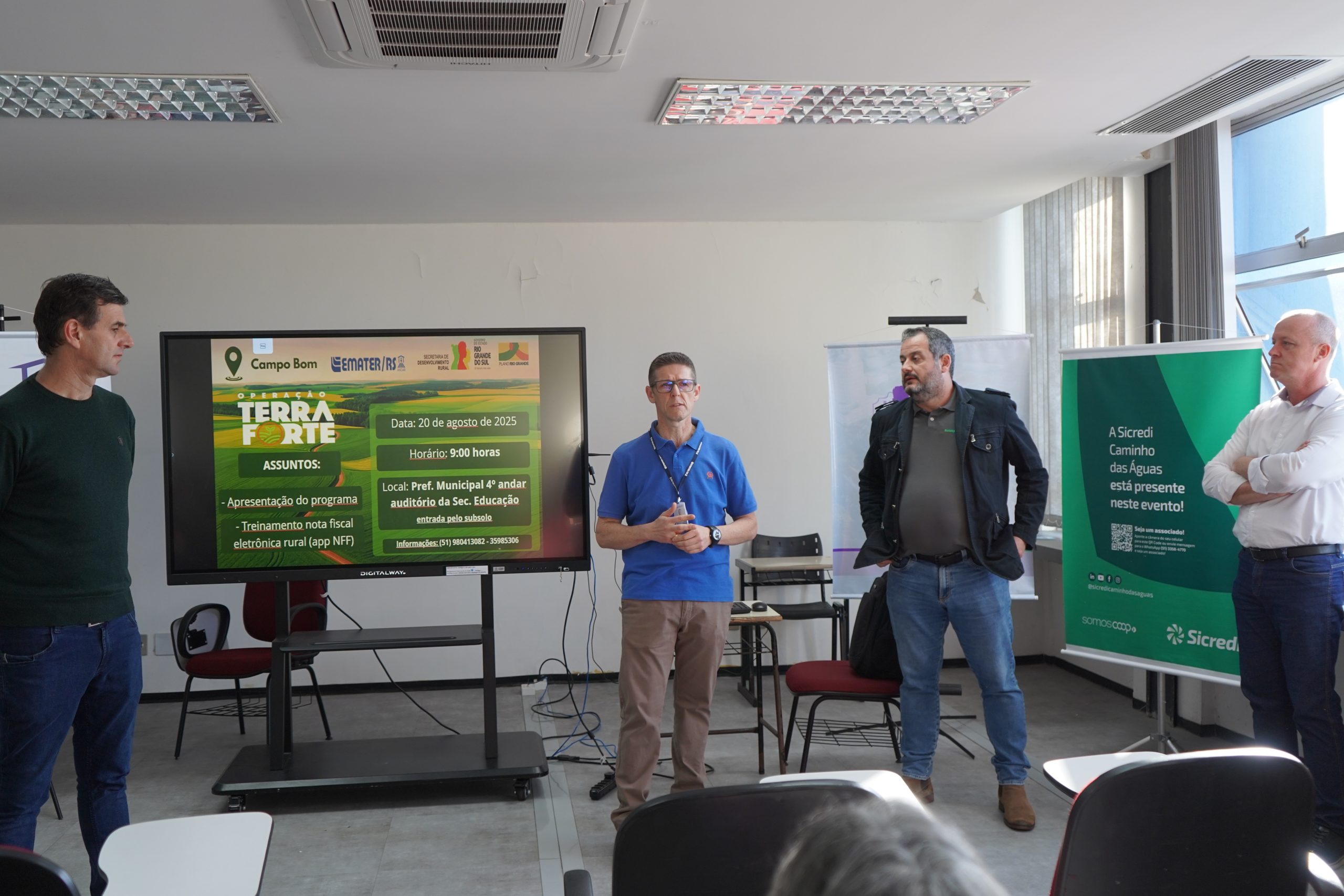 Prefeitura e Emater apresentam Programa Terra Forte aos agricultores campo-bonenses