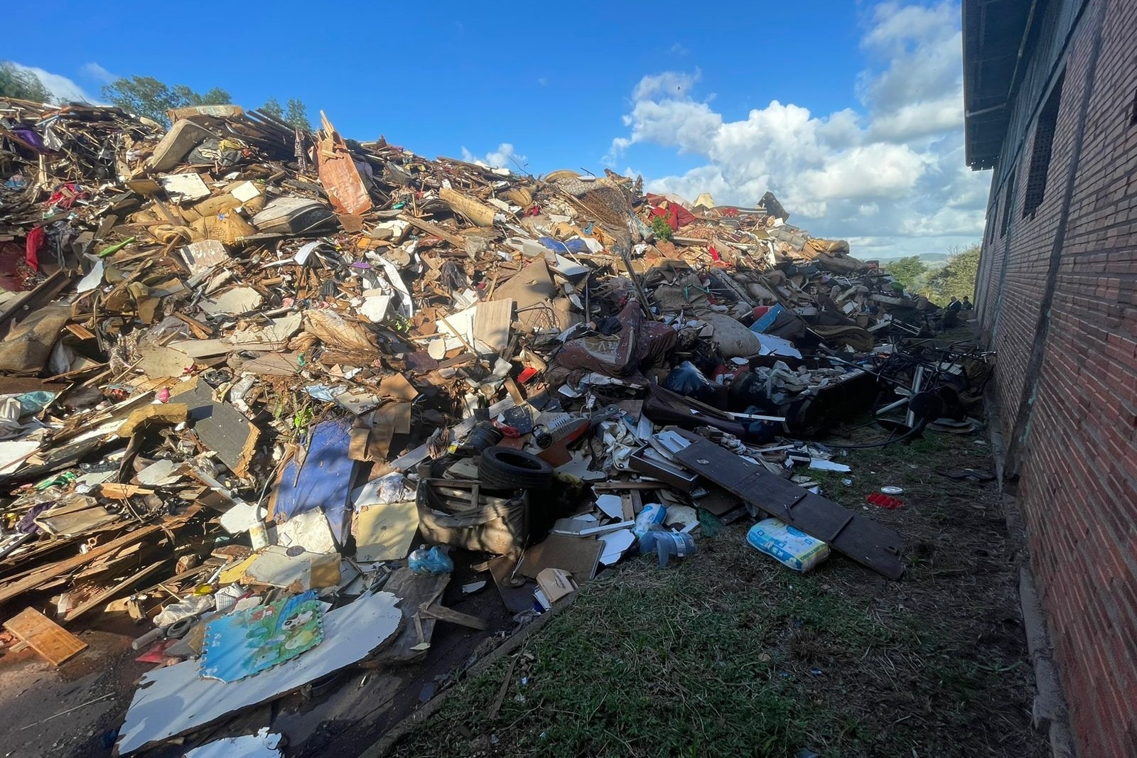 Campo Bom destina resíduos gerados pela enchente