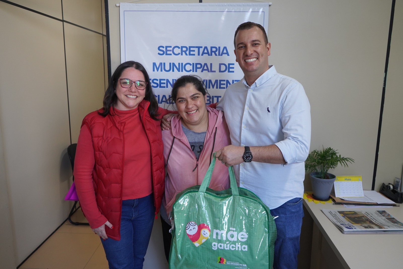 Campo Bom adere ao Programa Mãe Gaúcha e entrega kits de maternidade para gestantes