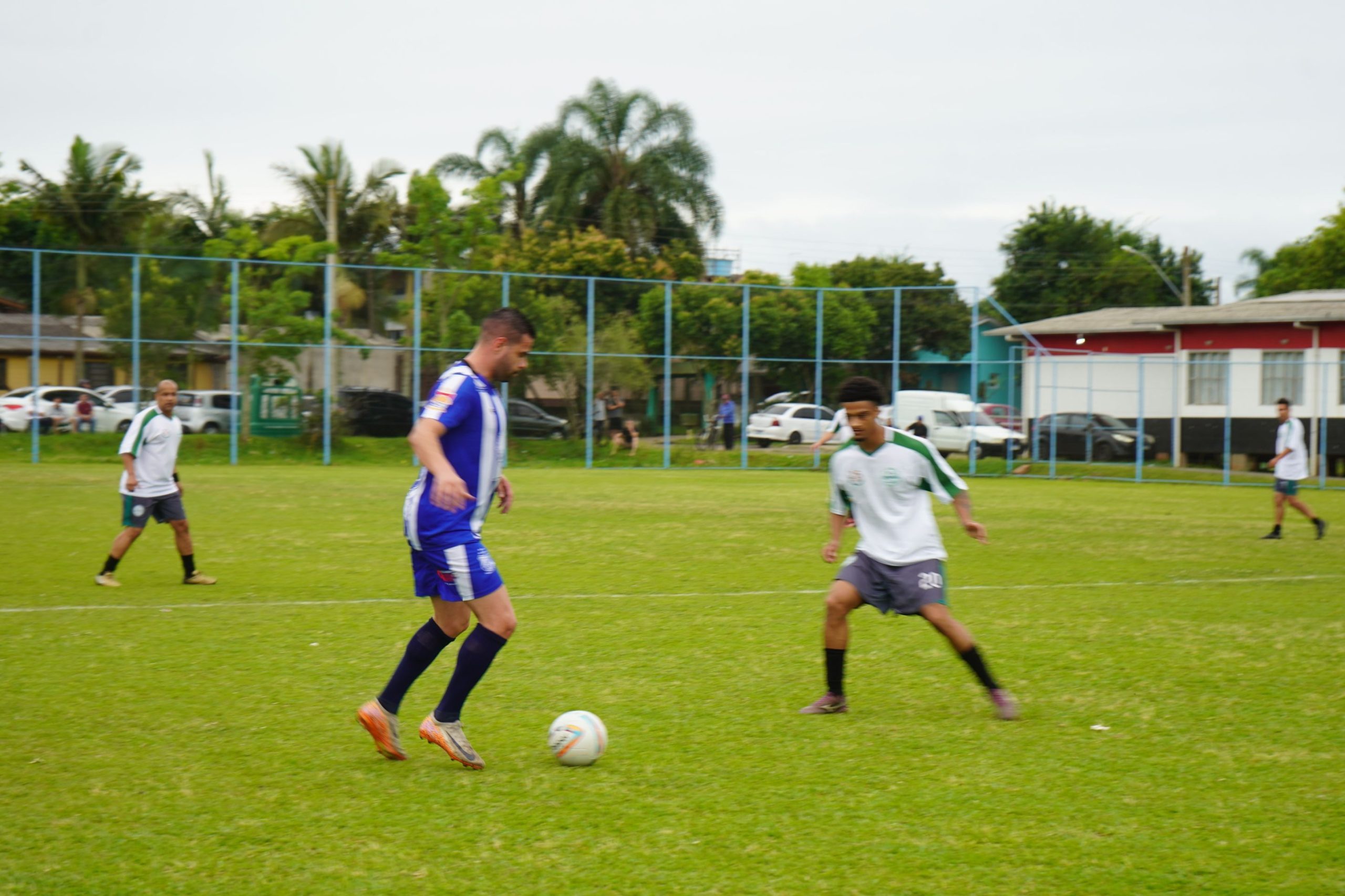 Grande Operária e “Baixada” largam na frente no Municipal de Futebol Interbairros