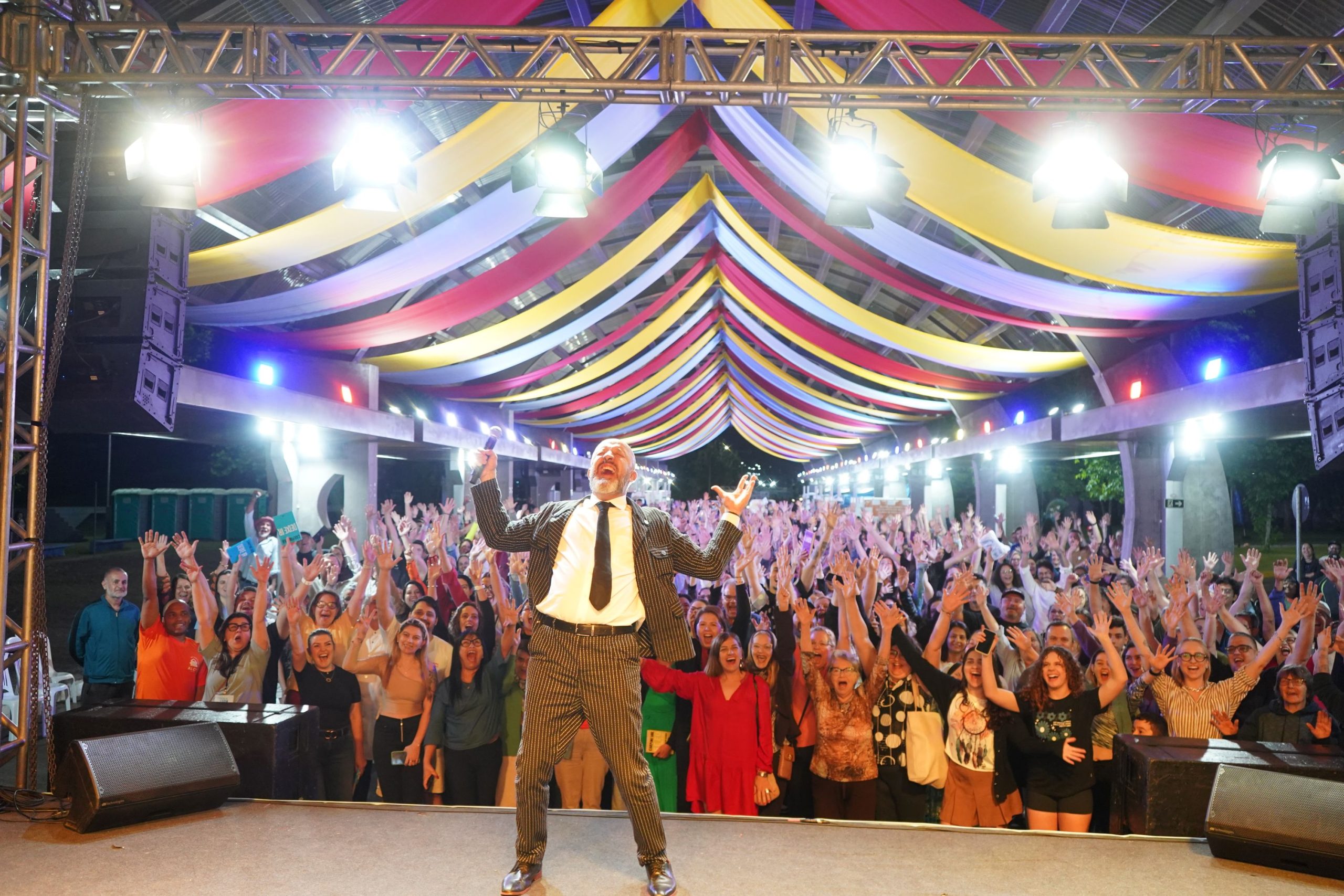 Feira do Livro de Campo Bom encerra com grande público e emoção