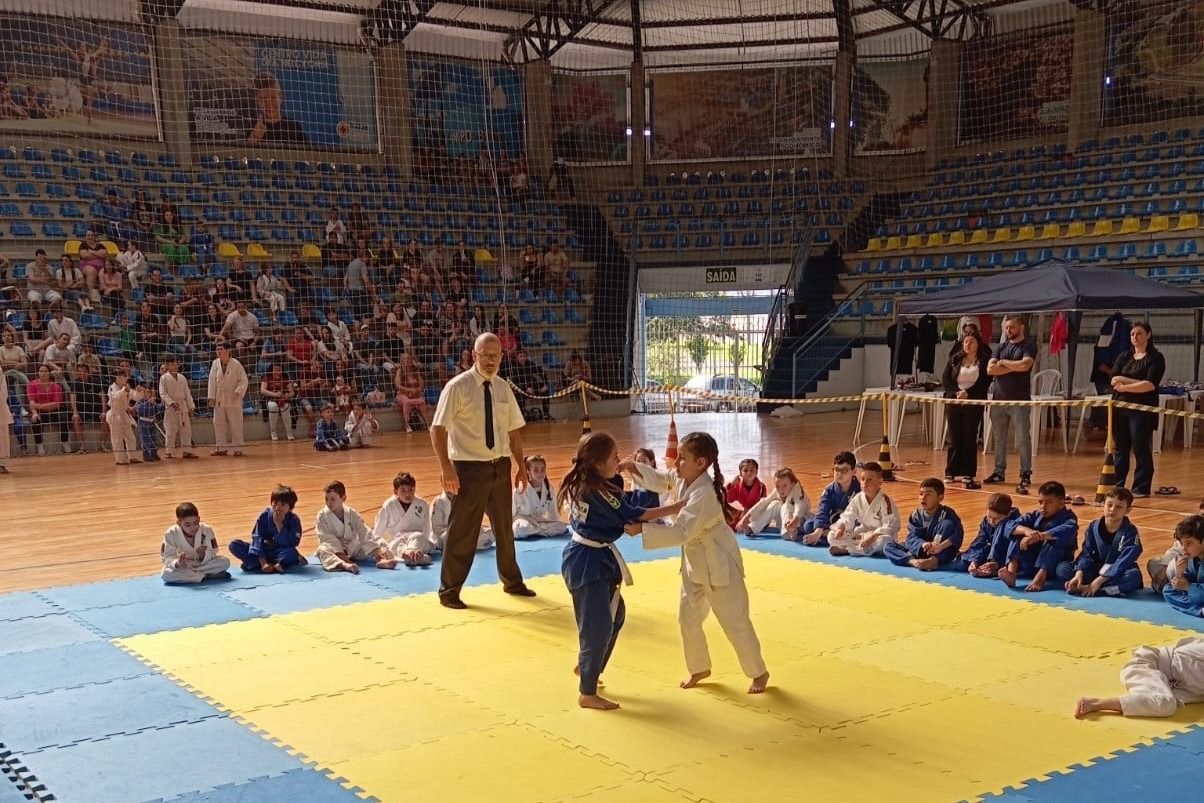 Festival de Judô do Programa Acolher reúne cerca de 200 atletas no Ginásio do CEI