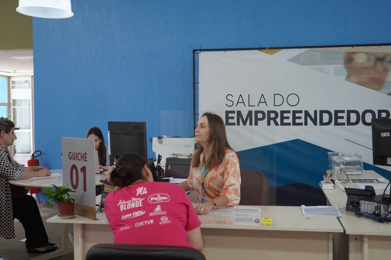 Feevale participa do atendimento na Sala do Empreendedor nesta quarta