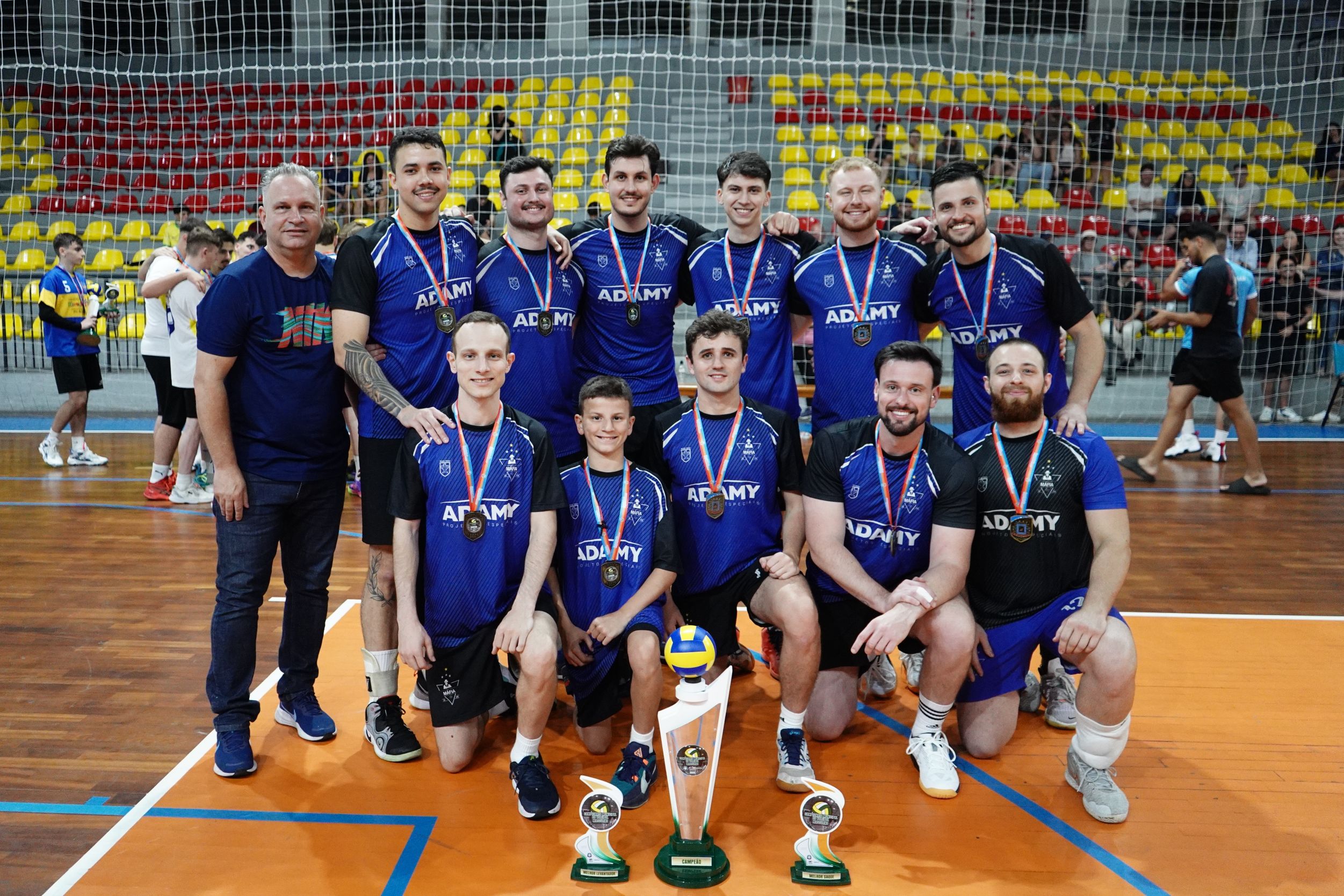 Equipe Máfia é campeã do Municipal de Vôlei Masculino