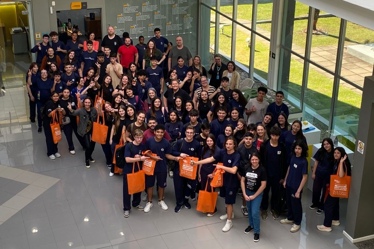 Startup Teens reúne alunos da rede municipal e premia projetos inovadores