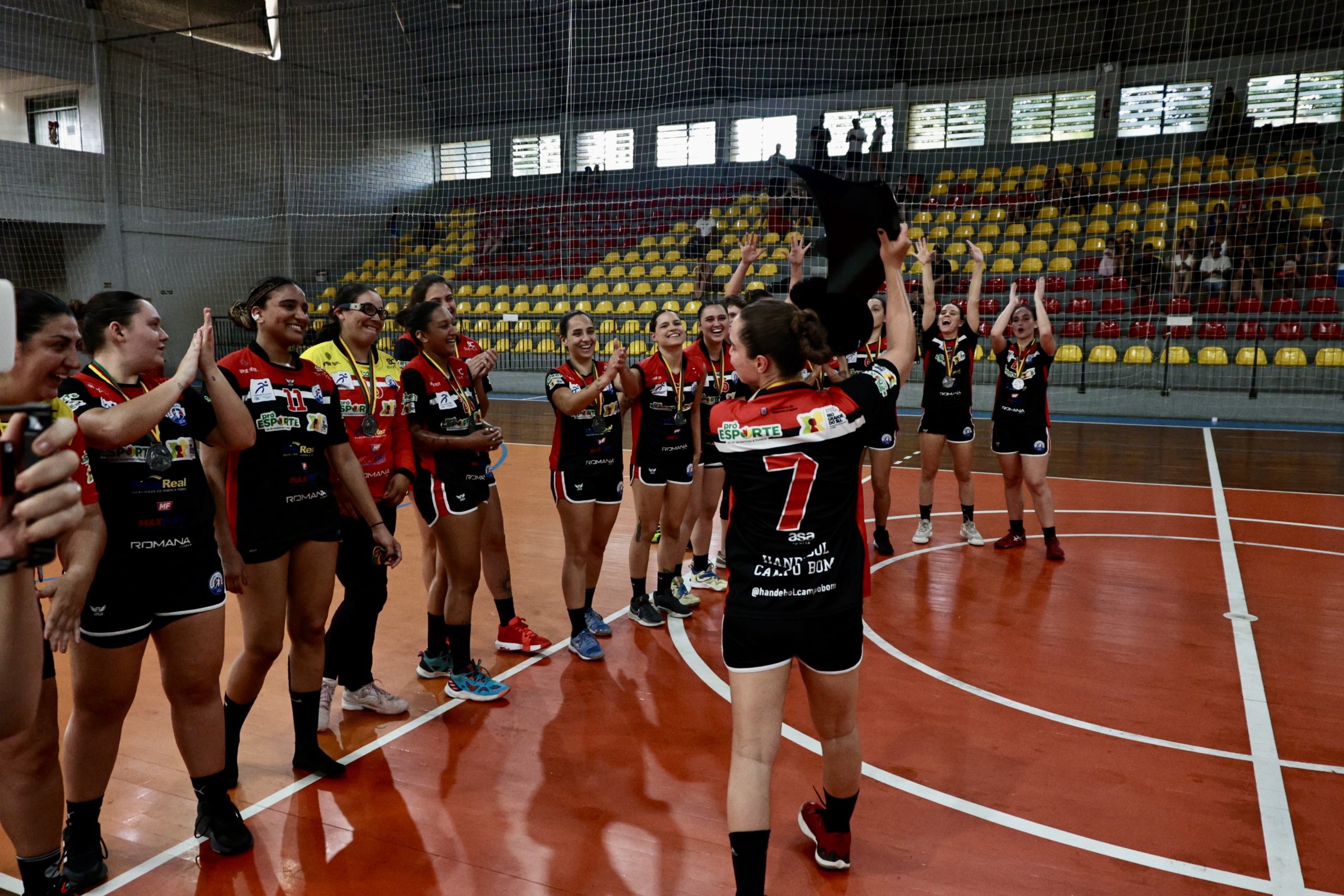 AECB fica com um 2º lugar e Torres foi destaque com quatro títulos no Gaúcho de Handebol