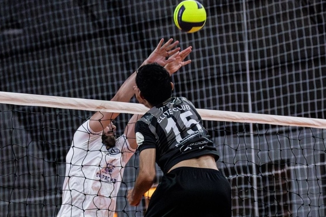 Equipes de Porto Alegre e Morro Reuter vão decidir o título masculino do 39º Aberto de Vôlei