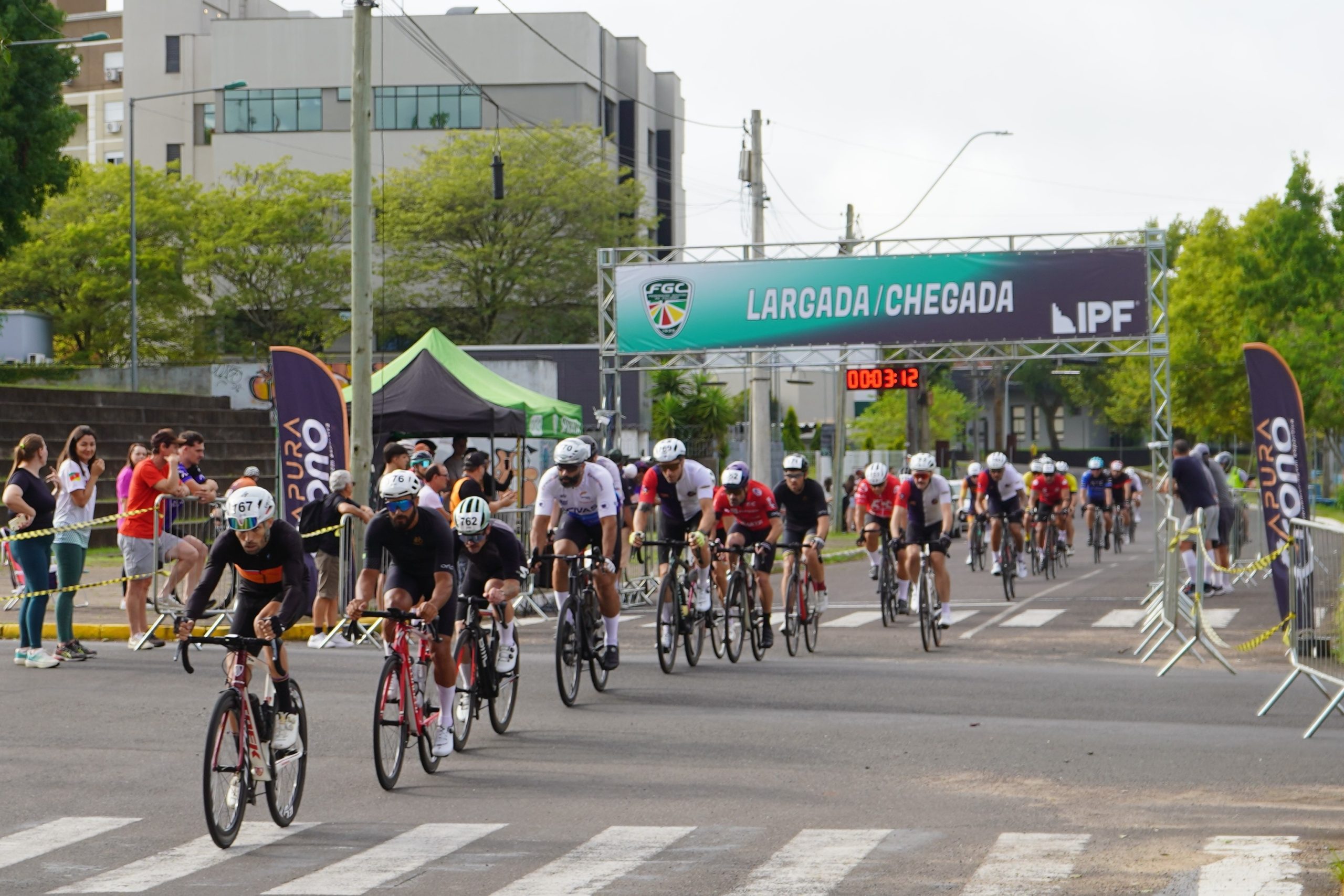 Etapa Campo Bom do Estadual de Ciclismo contou com cerca de 200 competidores