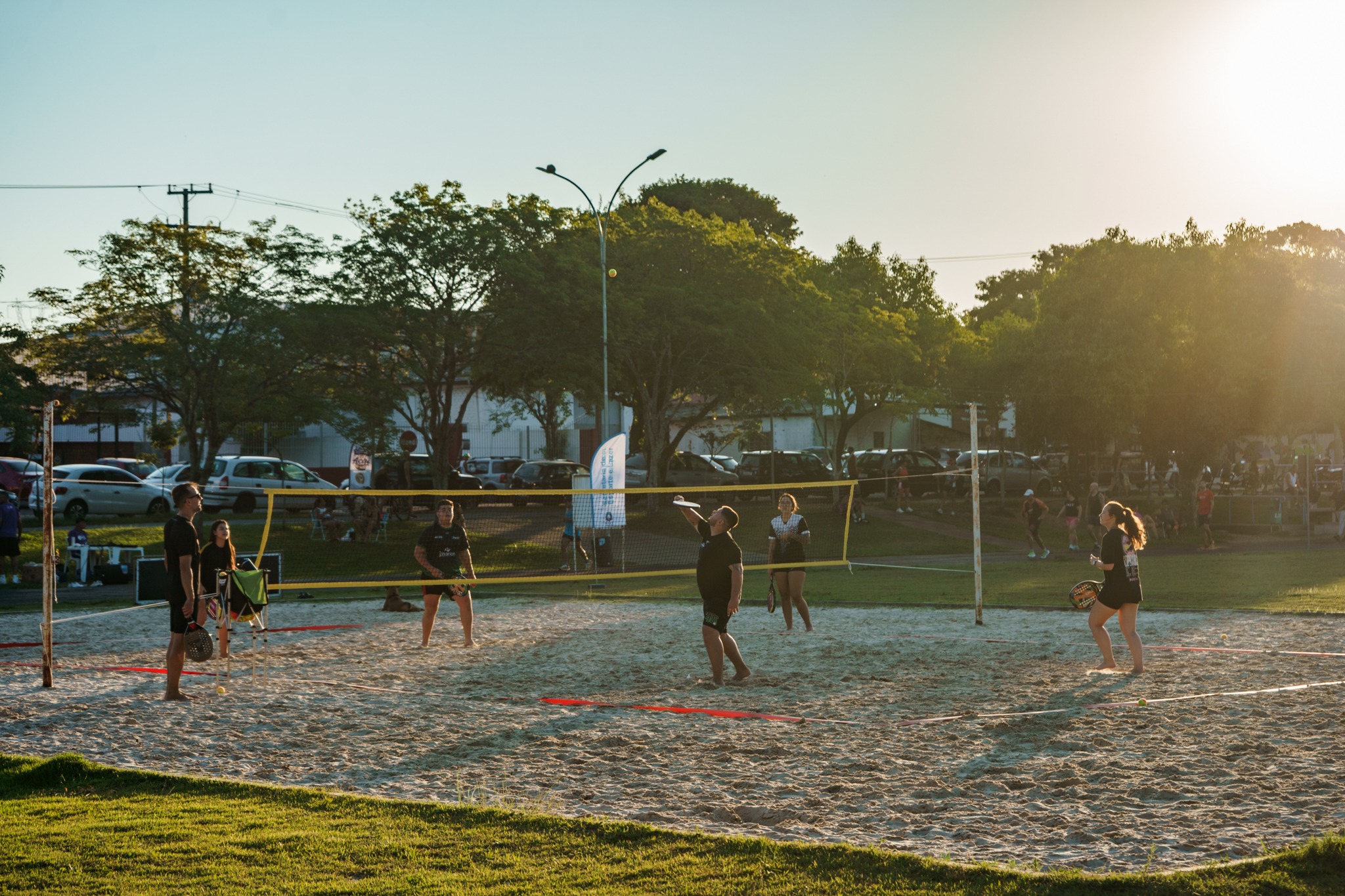 Segunda semana dos Jogos de Verão tem futevôlei nas quadras do Parcão