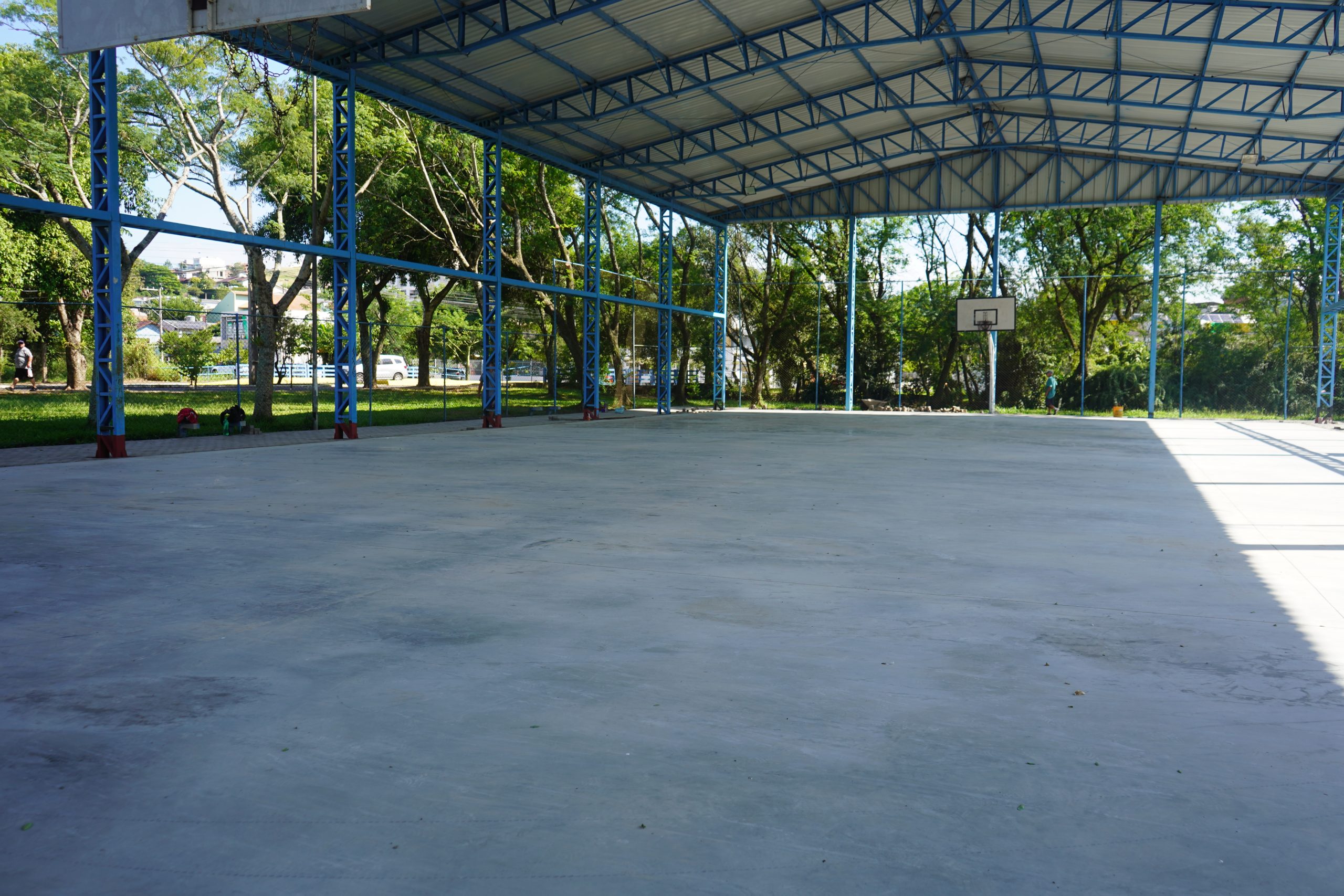 Prefeitura reforça pedido de colaboração durante fase final de reforma das quadras do Parcão