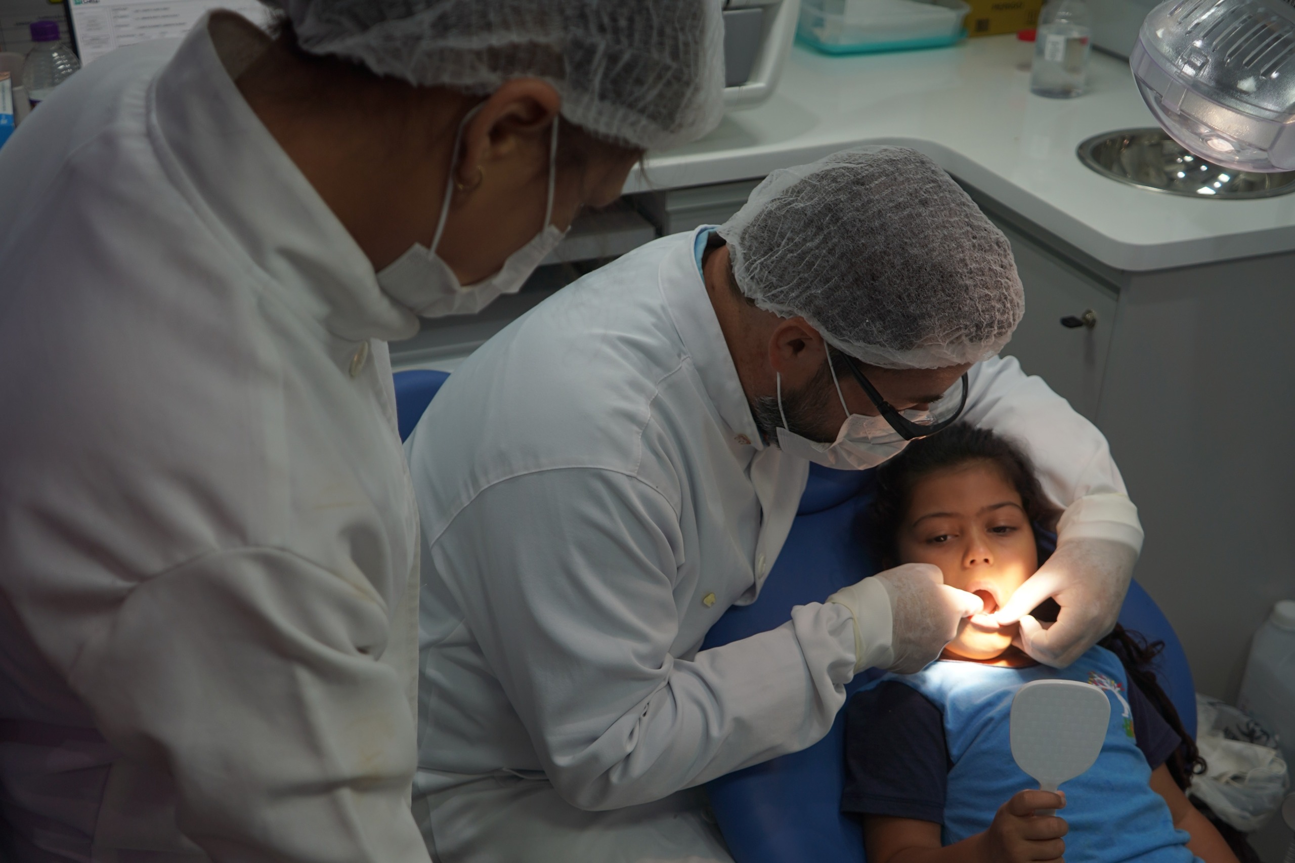 Unidade móvel de saúde bucal encerra atendimentos na EMEF Dom Pedro I