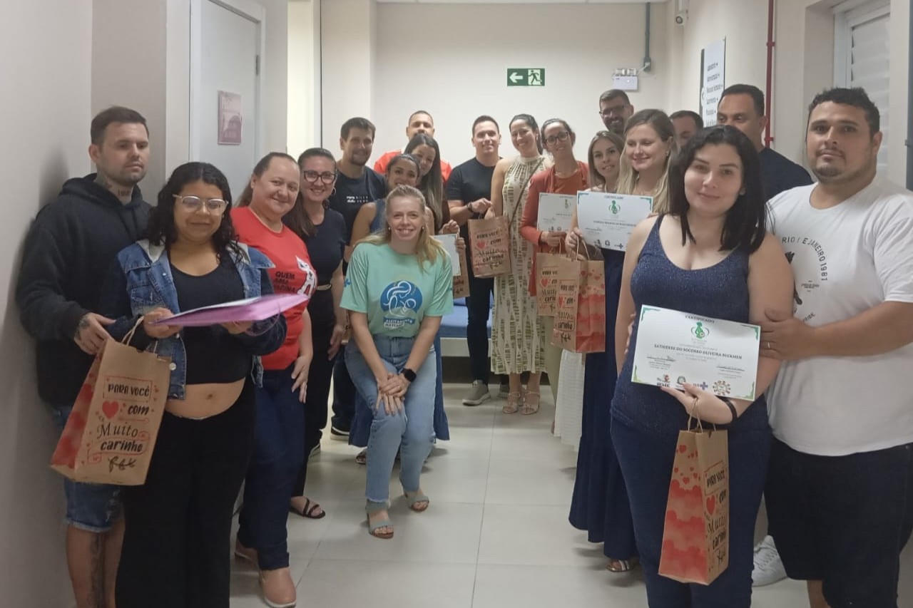 Prefeitura encerra mais um curso “A Chegada do Bebê” com a participação de oito famílias