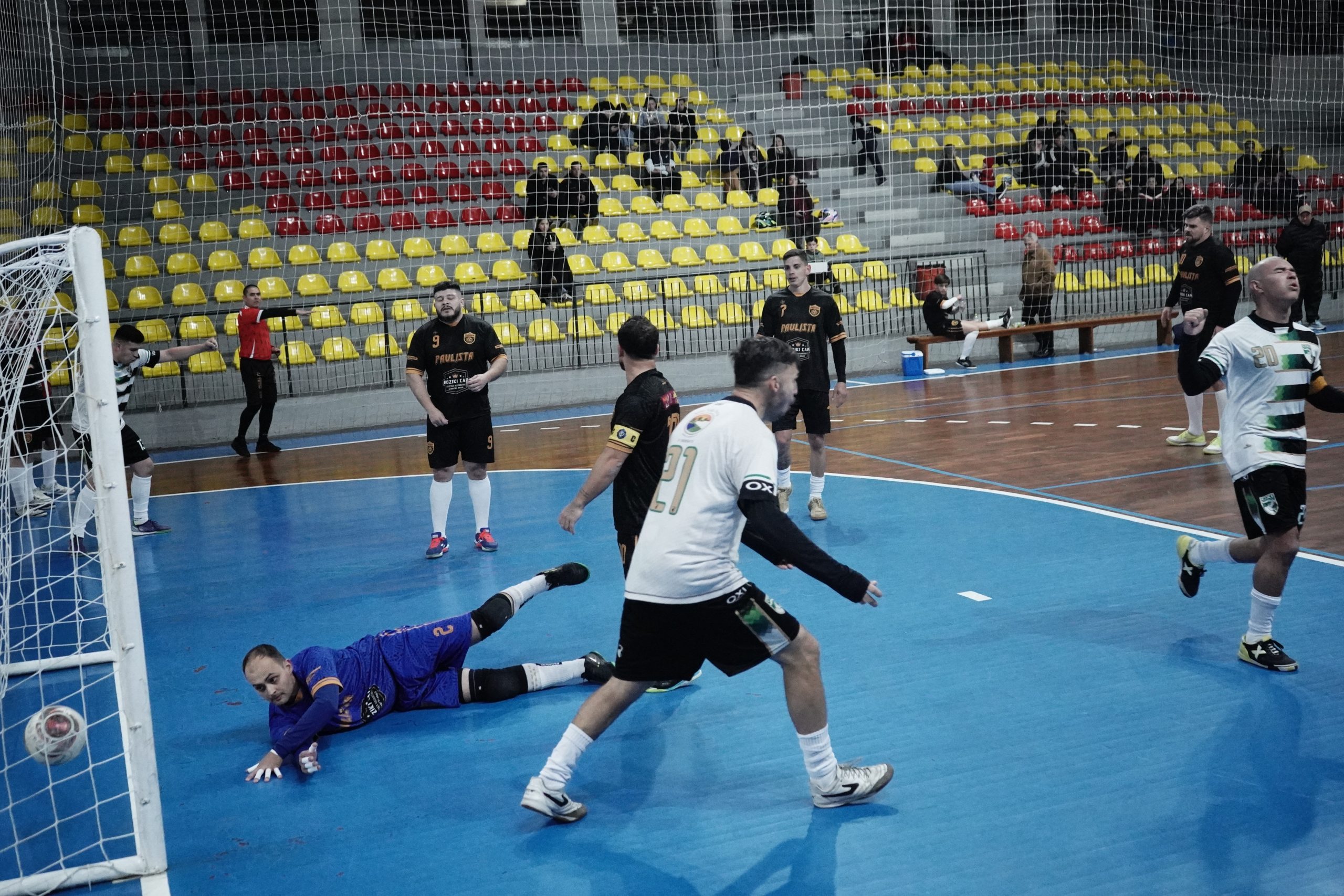 Finalistas do Futsal Série Prata serão conhecidos nesta sexta-feira