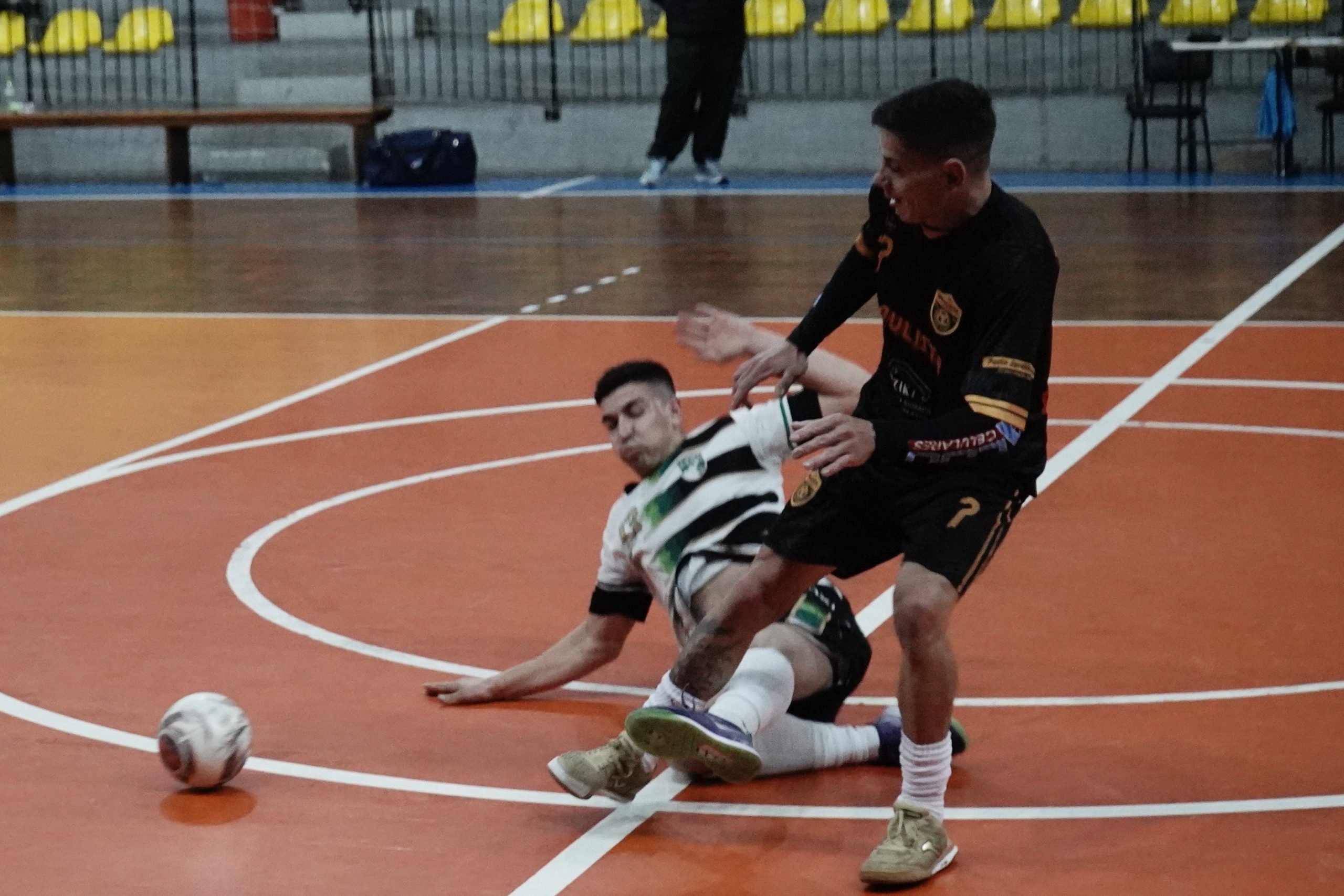 Definidos os confrontos das semifinais do Municipal de Futsal Série Prata