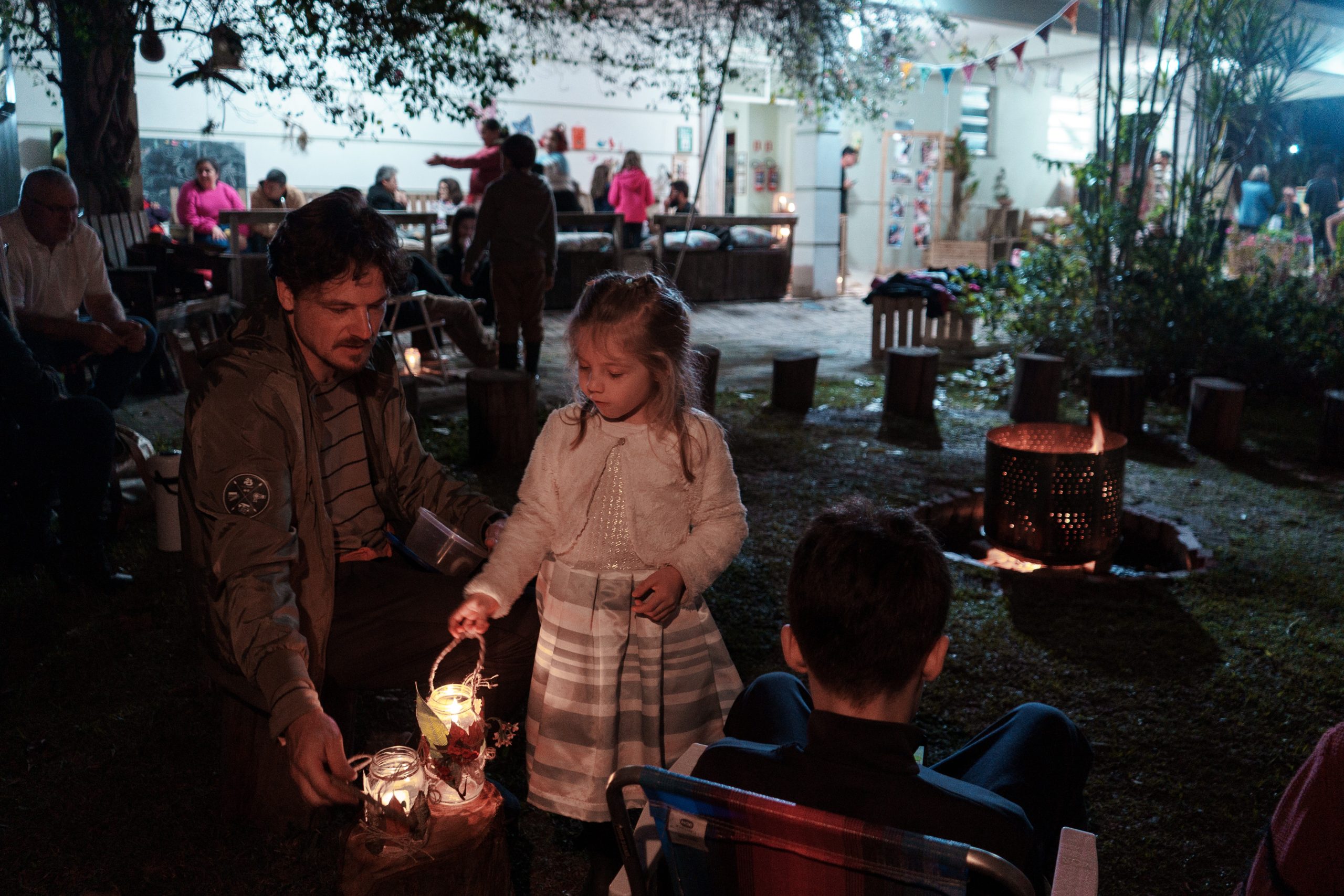 Vivências na natureza e fortalecimento da comunidade escolar na Festa de Inverno do Cemea