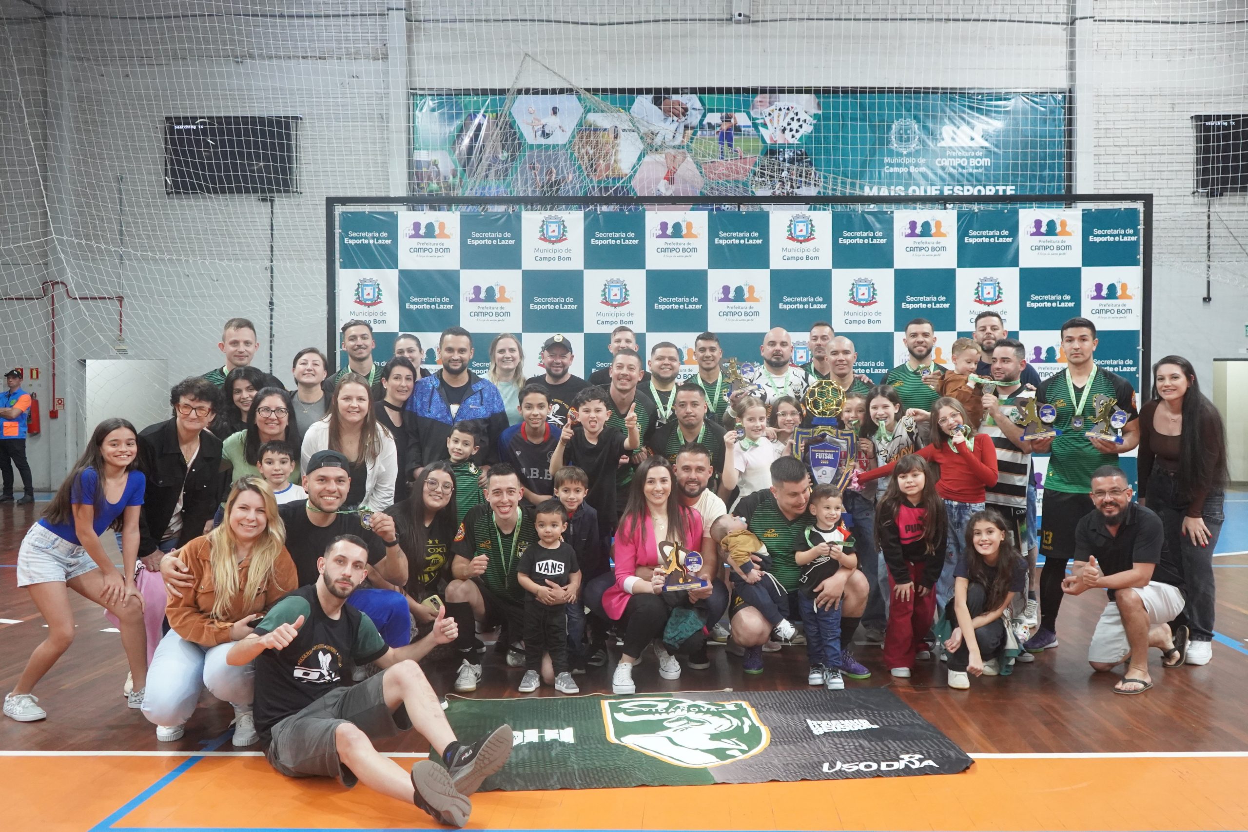 Oxi Vida Nova é campeã do Municipal de Futsal Série Prata